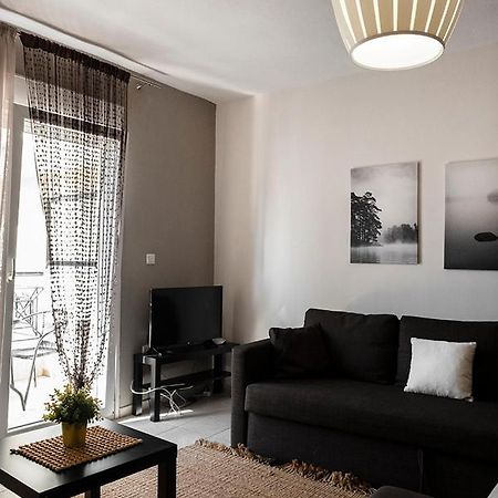 Kalvou Flat Apartment Tesalonika Bagian luar foto